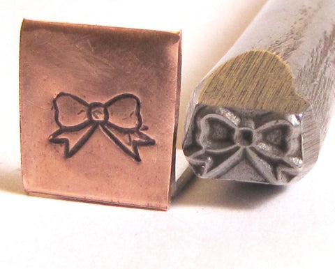 Big bow, 3/8 design stamp, 8mm x 5 mm - Romazone