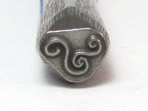 wild wave flourish, 3/8 design stamp, USA made, 8.29 mm x 5.57 mm - Romazone