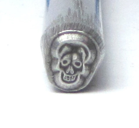 Skull design, steel stamp, metal stamping, USA made,  5.5x4.5mm - Romazone